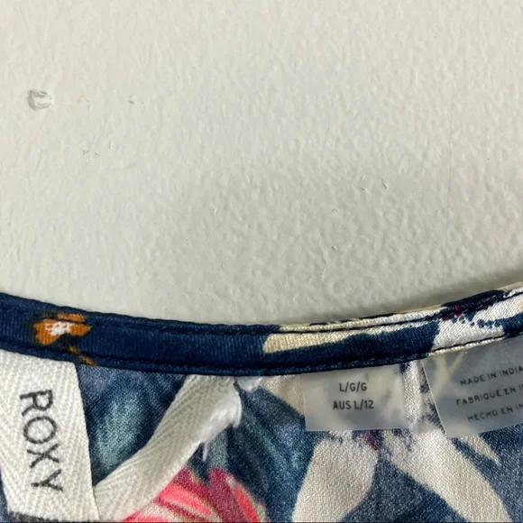 Navy Floral Roxy Cami Top L - Picture 3 of 6
